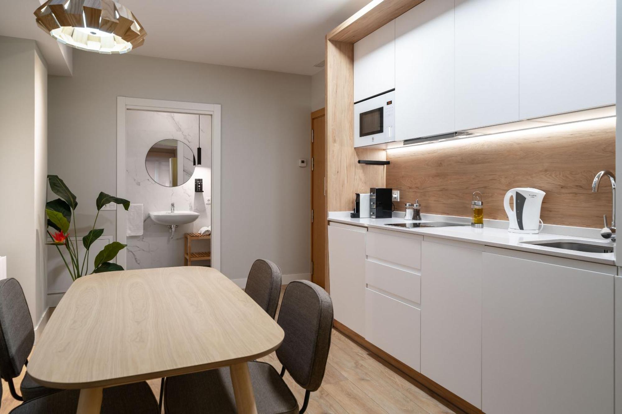 Limehome Tristan De Leguizamon Kalea Apartment